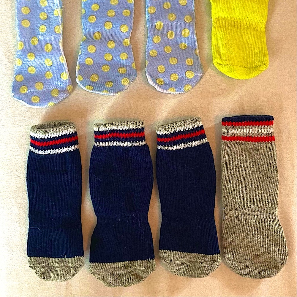 Two sets of mismatched dog socks🐶💕